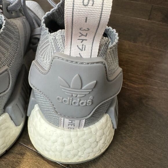 𝅺nwot Adidas Pure Boost Size 9.5, Light Grey - Picture 5 of 8